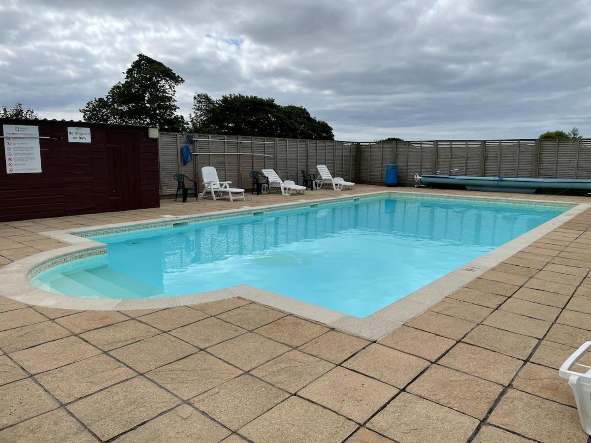 Luxury Caravan Cornwall Sleeps 4 Countryside View St Austell Exterior photo