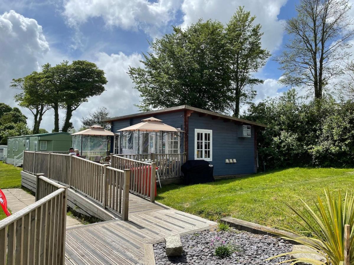 Luxury Caravan Cornwall Sleeps 4 Countryside View St Austell Exterior photo